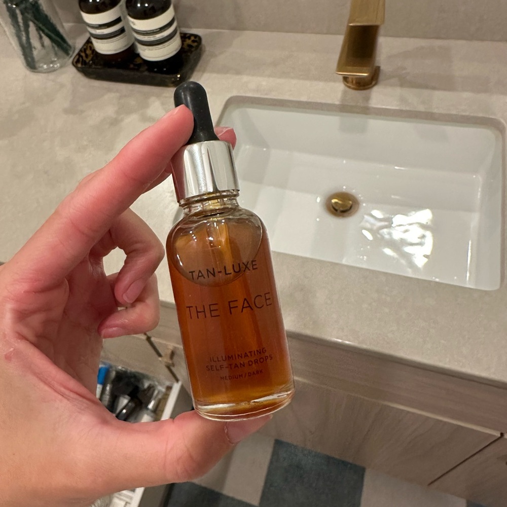 Tan-Luxe Illuminating Self-Tan Drops